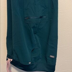 Ladies Figs Zamora joggers XXL petite